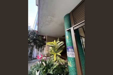 Placa  de apartamento para alugar com 3 quartos, 218m² em Copacabana, Rio de Janeiro