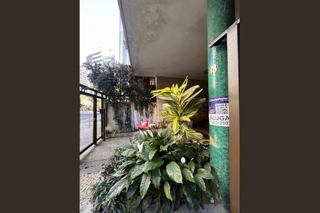 Apartamento para alugar com 218m², 3 quartos e 1 vaga Apartamento para alugar com 218m², 3 quartos e 1 vagaPlaca