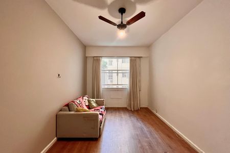 Apartamento para alugar com 218m², 3 quartos e 1 vaga
