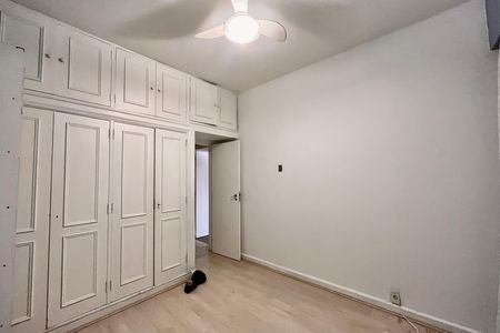 Apartamento para alugar com 218m², 3 quartos e 1 vaga Apartamento para alugar com 218m², 3 quartos e 1 vagaQuarto 1