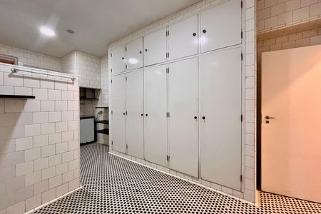 Apartamento para alugar com 218m², 3 quartos e 1 vaga Apartamento para alugar com 218m², 3 quartos e 1 vagaCozinha