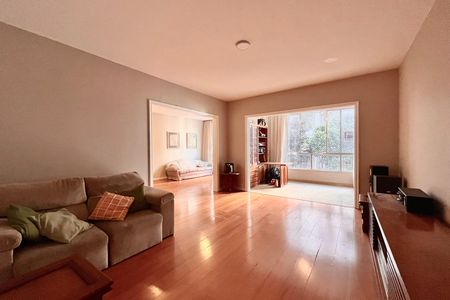 Apartamento para alugar com 218m², 3 quartos e 1 vaga Apartamento para alugar com 218m², 3 quartos e 1 vagaSala