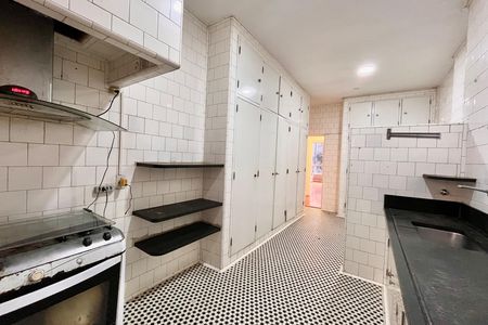 Apartamento para alugar com 218m², 3 quartos e 1 vaga Apartamento para alugar com 218m², 3 quartos e 1 vagaCozinha