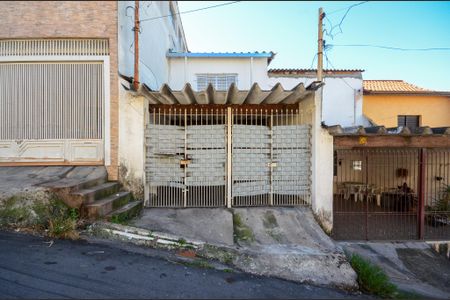 Fachada de casa à venda com 2 quartos, 75m² em Vila Progresso (zona Norte), São Paulo