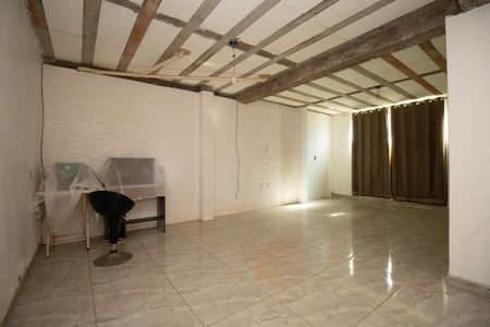 Casa de condomínio à venda com 120m², 3 quartos e 5 vagas Casa de condomínio à venda com 120m², 3 quartos e 5 vagasSala