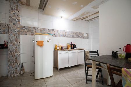 Casa de condomínio à venda com 120m², 3 quartos e 5 vagas Casa de condomínio à venda com 120m², 3 quartos e 5 vagasCozinha e Área de Serviço
