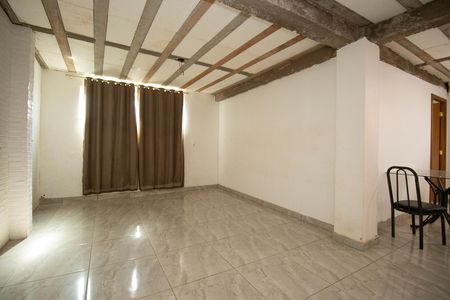Casa de condomínio à venda com 120m², 3 quartos e 5 vagas Casa de condomínio à venda com 120m², 3 quartos e 5 vagasSala
