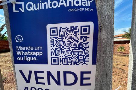 Casa de condomínio à venda com 120m², 3 quartos e 5 vagas Casa de condomínio à venda com 120m², 3 quartos e 5 vagasPlaca