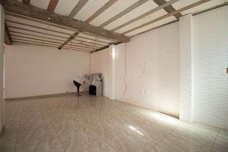 Casa de condomínio à venda com 120m², 3 quartos e 5 vagas Casa de condomínio à venda com 120m², 3 quartos e 5 vagasSala