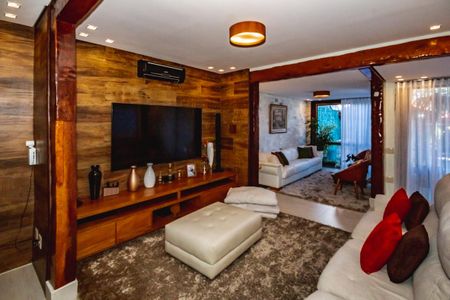 Sala de TV de casa à venda com 3 quartos, 472m² em Planalto, Belo Horizonte