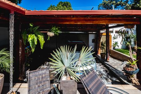 Garagem de casa à venda com 3 quartos, 472m² em Planalto, Belo Horizonte