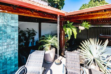 Garagem de casa à venda com 3 quartos, 472m² em Planalto, Belo Horizonte
