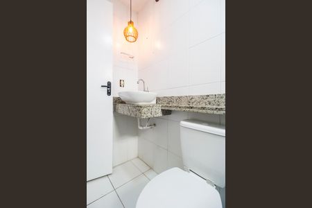 Banheiro de apartamento para alugar com 2 quartos, 79m² em Vila da Oportunidade, Carapicuíba