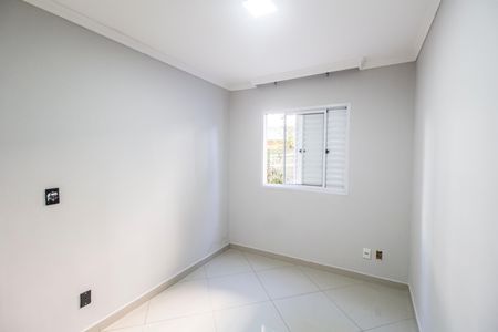 Quarto 1 de apartamento para alugar com 2 quartos, 79m² em Vila da Oportunidade, Carapicuíba
