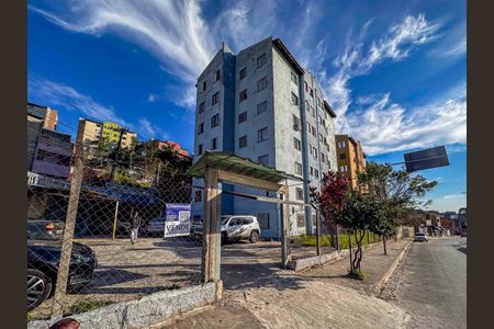 Apartamento à venda com 54m², 2 quartos e 1 vaga Apartamento à venda com 54m², 2 quartos e 1 vagaFachada