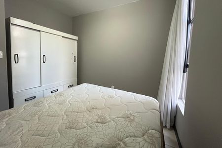 Quarto 1 de apartamento para alugar com 3 quartos, 73m² em Itacorubi, Florianópolis