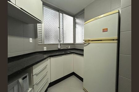 Cozinha  de apartamento para alugar com 3 quartos, 73m² em Itacorubi, Florianópolis
