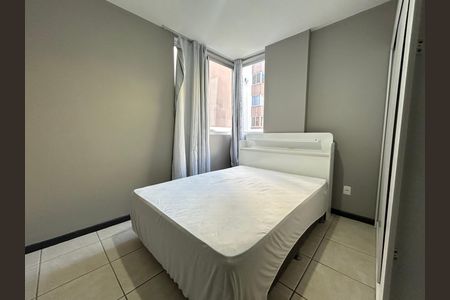 Quarto 3 de apartamento para alugar com 3 quartos, 73m² em Itacorubi, Florianópolis