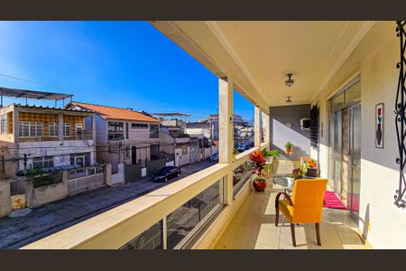 Apartamento para alugar com 110m², 2 quartos e 1 vaga Apartamento para alugar com 110m², 2 quartos e 1 vagaVaranda da Sala