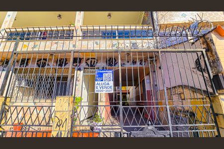 Apartamento para alugar com 110m², 2 quartos e 1 vaga Apartamento para alugar com 110m², 2 quartos e 1 vagaFachada com placa