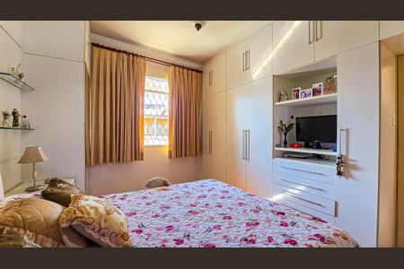 Apartamento para alugar com 110m², 2 quartos e 1 vaga Apartamento para alugar com 110m², 2 quartos e 1 vagaQuarto