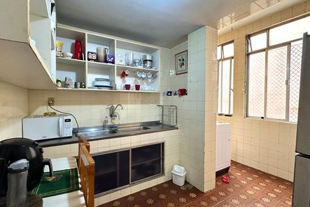 Apartamento para alugar com 140m², 3 quartos e sem vaga
