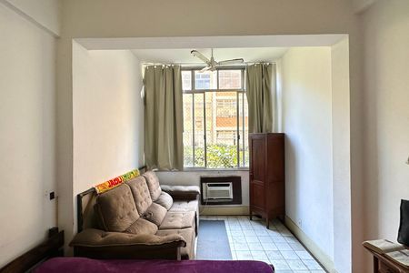 Apartamento para alugar com 140m², 3 quartos e sem vaga