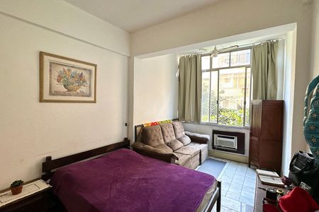 Apartamento para alugar com 140m², 3 quartos e sem vaga