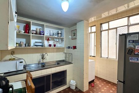 Apartamento para alugar com 140m², 3 quartos e sem vaga