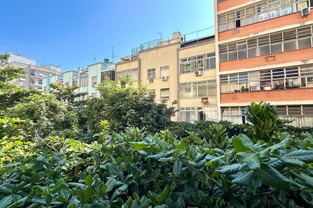 Apartamento para alugar com 140m², 3 quartos e sem vaga