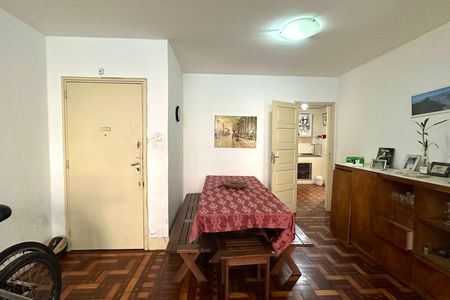 Apartamento para alugar com 140m², 3 quartos e sem vaga