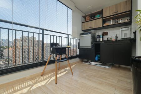 Apartamento à venda com 72m², 3 quartos e 2 vagasVaranda