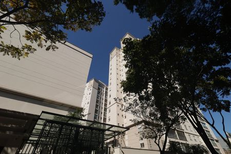Apartamento à venda com 72m², 3 quartos e 2 vagasFachada