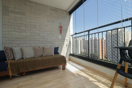 Apartamento à venda com 72m², 3 quartos e 2 vagasVaranda