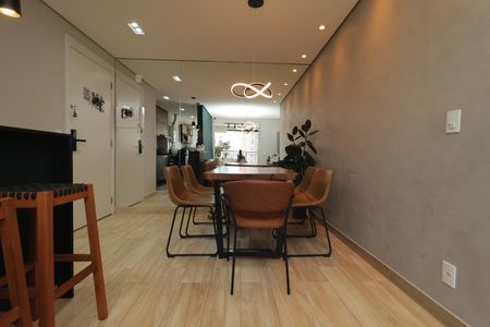 Apartamento à venda com 72m², 3 quartos e 2 vagasSala