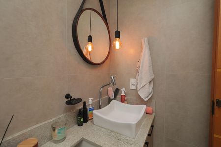 Apartamento à venda com 72m², 3 quartos e 2 vagasBanheiro Social