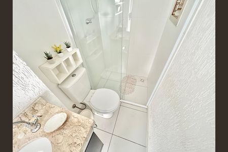 Apartamento para alugar com 52m², 2 quartos e sem vaga Apartamento para alugar com 52m², 2 quartos e sem vagaBanheiro social