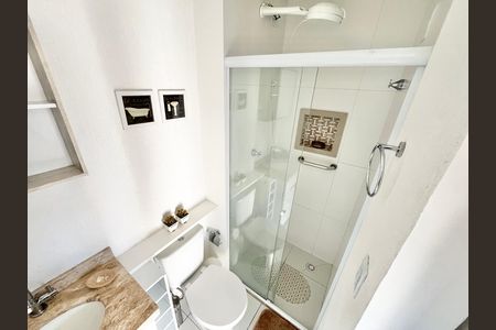 Apartamento para alugar com 52m², 2 quartos e sem vaga Apartamento para alugar com 52m², 2 quartos e sem vagaBanheiro da Suíte