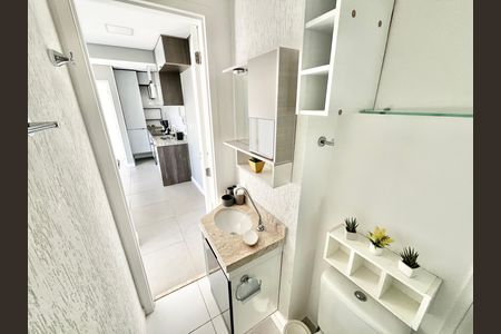 Apartamento para alugar com 52m², 2 quartos e sem vaga Apartamento para alugar com 52m², 2 quartos e sem vagaBanheiro social
