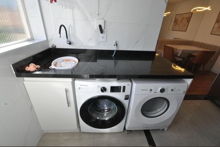 Apartamento à venda com 56m², 2 quartos e 1 vagaÁrea de Serviço