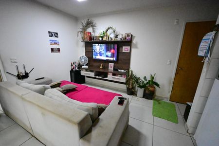 Apartamento à venda com 2 quartos, 62m² em Jardim Nova Era, Goiânia