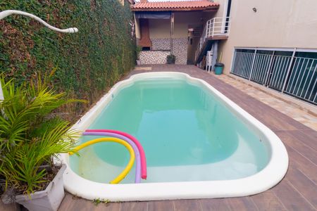 Casa para alugar com 180m², 2 quartos e sem vaga Casa para alugar com 180m², 2 quartos e sem vagaPiscina