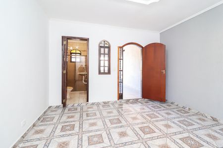 Casa à venda com 137m², 4 quartos e 2 vagasQuarto 1 - Suíte