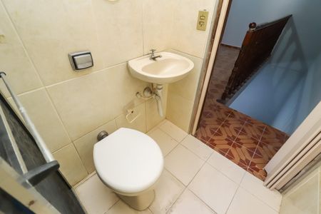 Casa à venda com 137m², 4 quartos e 2 vagasEdícula - Banheiro