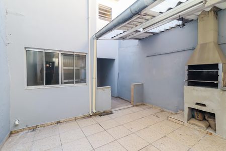 Quintal de casa à venda com 4 quartos, 137m² em Cidade Líder, São Paulo