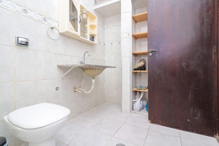 Casa à venda com 137m², 4 quartos e 2 vagasBanheiro da Suíte 2