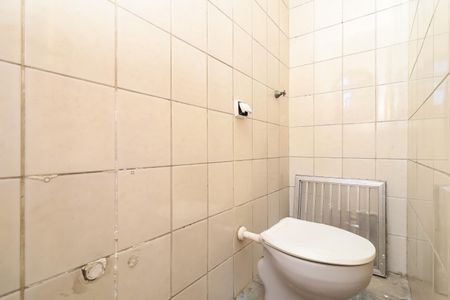 Casa à venda com 137m², 4 quartos e 2 vagasBanheiro Externo