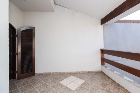 Casa à venda com 137m², 4 quartos e 2 vagasVaranda da Suíte 2