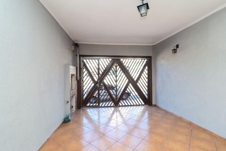 Casa à venda com 137m², 4 quartos e 2 vagasGaragem