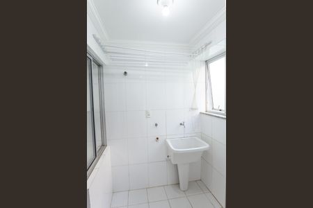 Apartamento à venda com 120m², 4 quartos e 2 vagas Apartamento à venda com 120m², 4 quartos e 2 vagasÁrea de Serviço